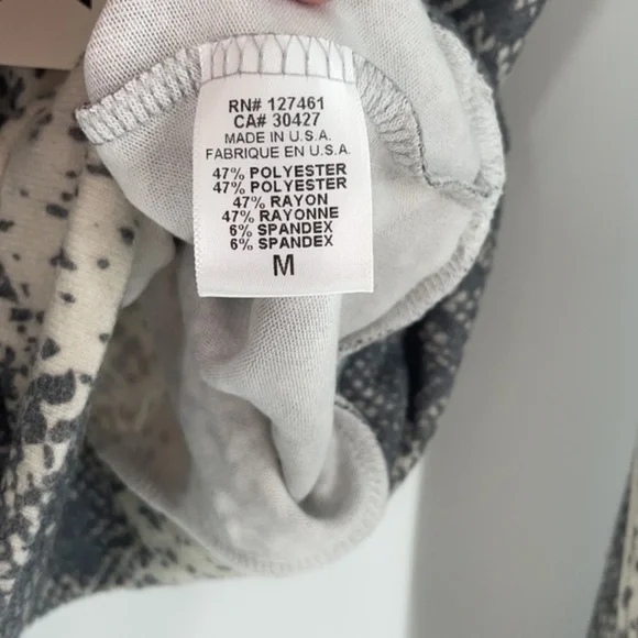 WILDFOX Python Stripe Daphne V-Neck long sleeve top - Picture 10 of 13